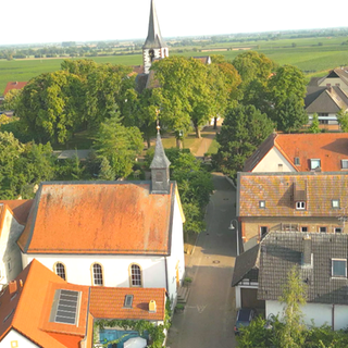 Die Kirchgasse von Friedelsheim