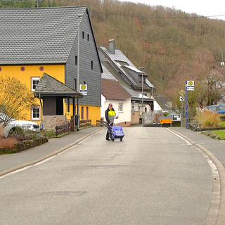 Die Hauptstraße in Dickesbach