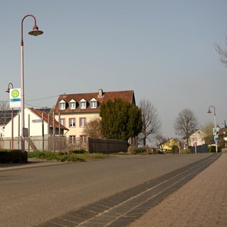 Lindenstraße in Karl