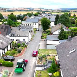 Die Naunheimer Straße in Gappenach