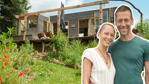 Daniel und Jaqueline leben in einem selbstgebauten Tiny House mitten im Pfälzerwald.