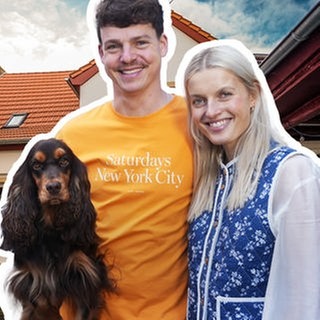 Franzi und Peter haben es sich in ihrem gemieteten 200 Jahre alten Landhäuschen gemütlich gemacht.