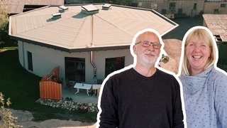 Kirsten und Norbert vor ihrem umgebauten Gülletank.