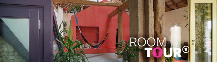 Room Tour Logo in roter Scheune