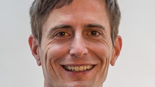 Simon Götz ist Teil des Teams von "Zur Sache! Baden-Württemberg".